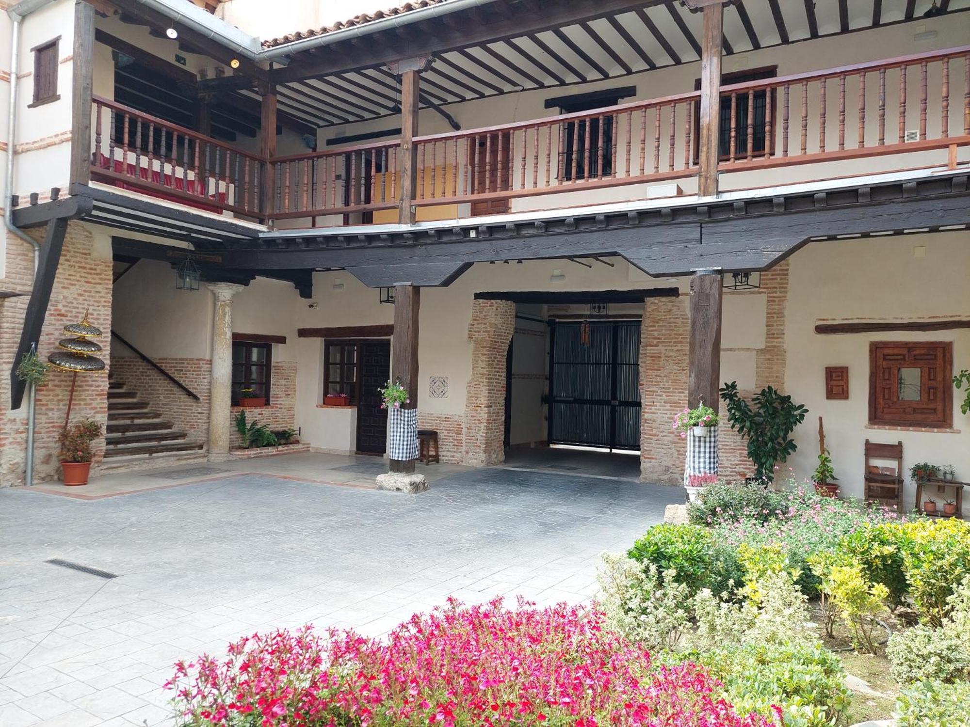 Apartamento La Casona del Asno Alcalá de Henares Exterior foto